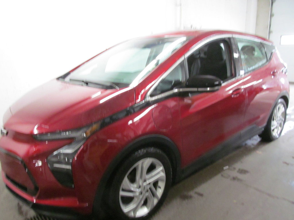 2023 Chevrolet Bolt EV 1LT in Dartmouth, Nova Scotia - 2 - w1024h768px