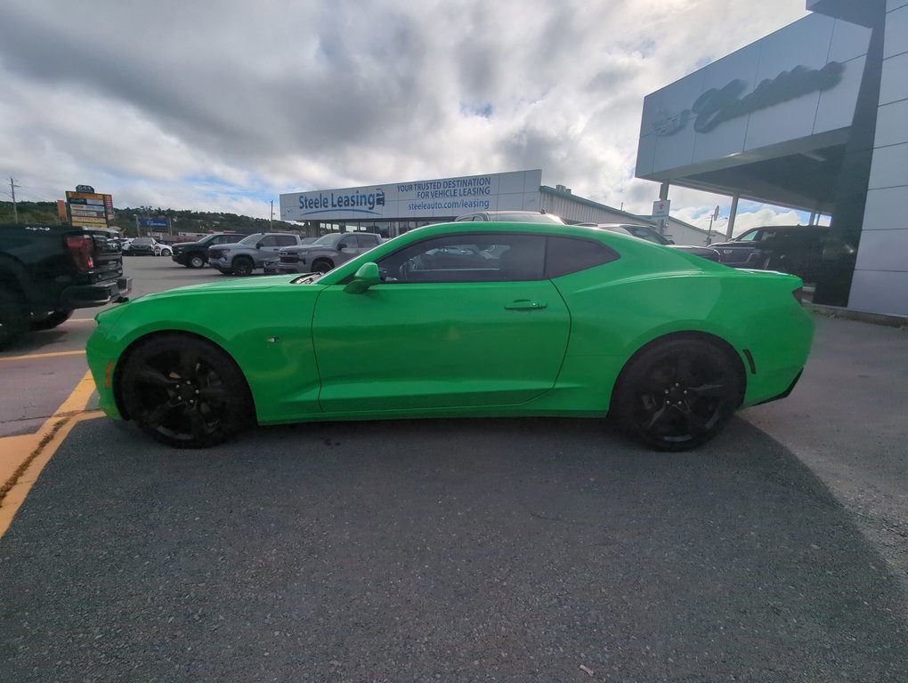 2017  Camaro 1LT *GM Certified* in Dartmouth, Nova Scotia - 5 - w1024h768px