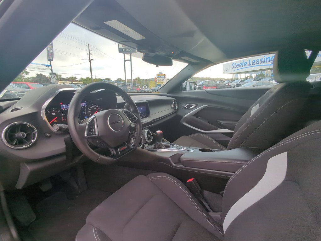 2023  Camaro 1SS in Dartmouth, Nova Scotia - 19 - w1024h768px