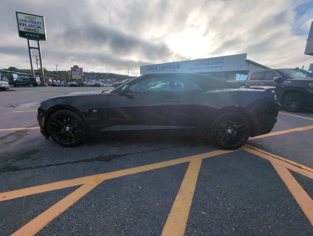 2023  Camaro 1SS in Dartmouth, Nova Scotia - 5 - w1024h768px