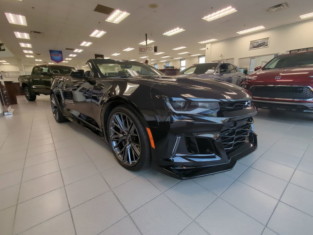 2023  Camaro ZL1 650HP *GM Certified* 4.99% Financing OAC in Dartmouth, Nova Scotia - 2 - w1024h768px