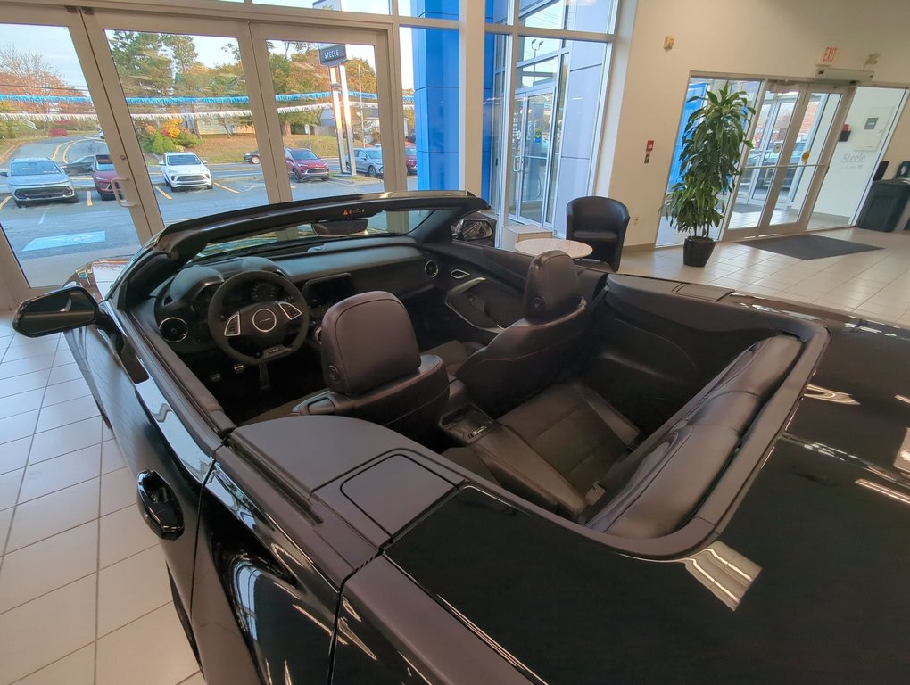 2023  Camaro ZL1 650HP *GM Certified* 4.99% Financing OAC in Dartmouth, Nova Scotia - 22 - w1024h768px