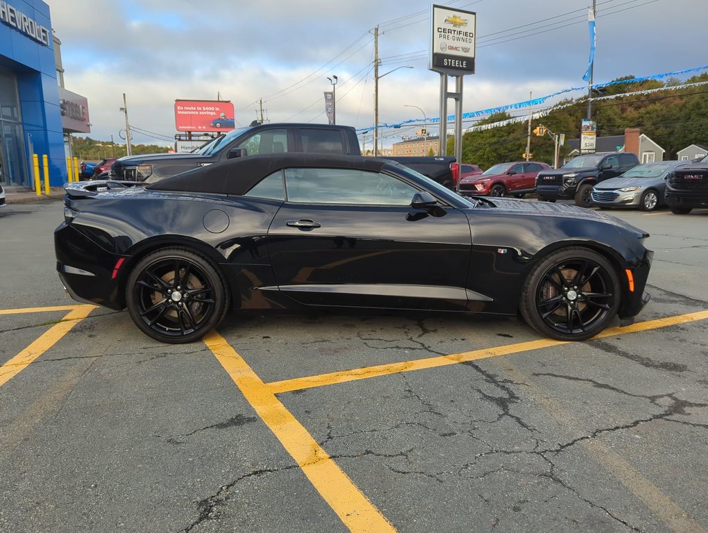 2023  Camaro 1SS Convertible *GM Certified* V8 4.99% Financing OAC in Dartmouth, Nova Scotia - 9 - w1024h768px