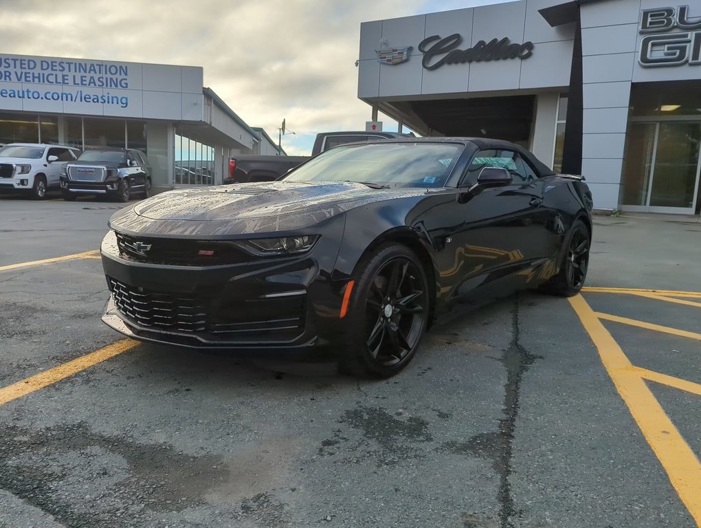 2023  Camaro 1SS Convertible *GM Certified* V8 4.99% Financing OAC in Dartmouth, Nova Scotia - 4 - w1024h768px