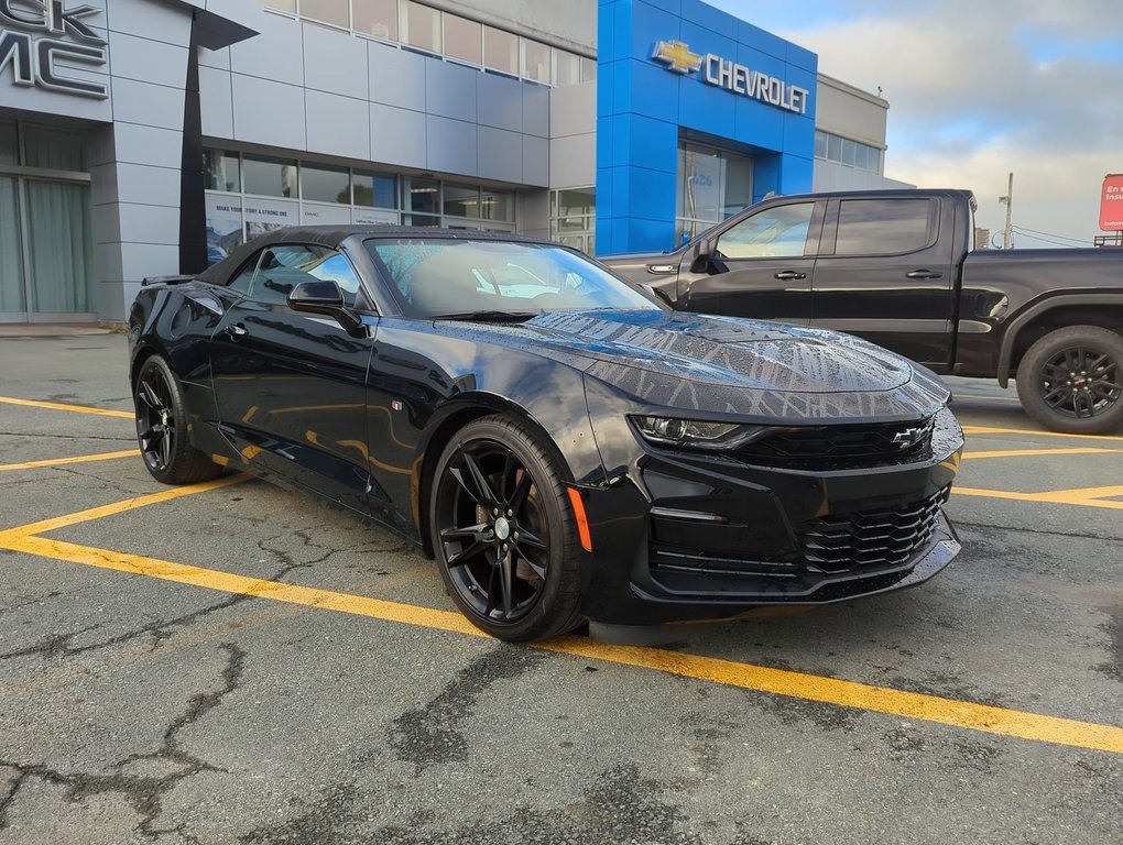 2023  Camaro 1SS Convertible *GM Certified* V8 4.99% Financing OAC in Dartmouth, Nova Scotia - 2 - w1024h768px