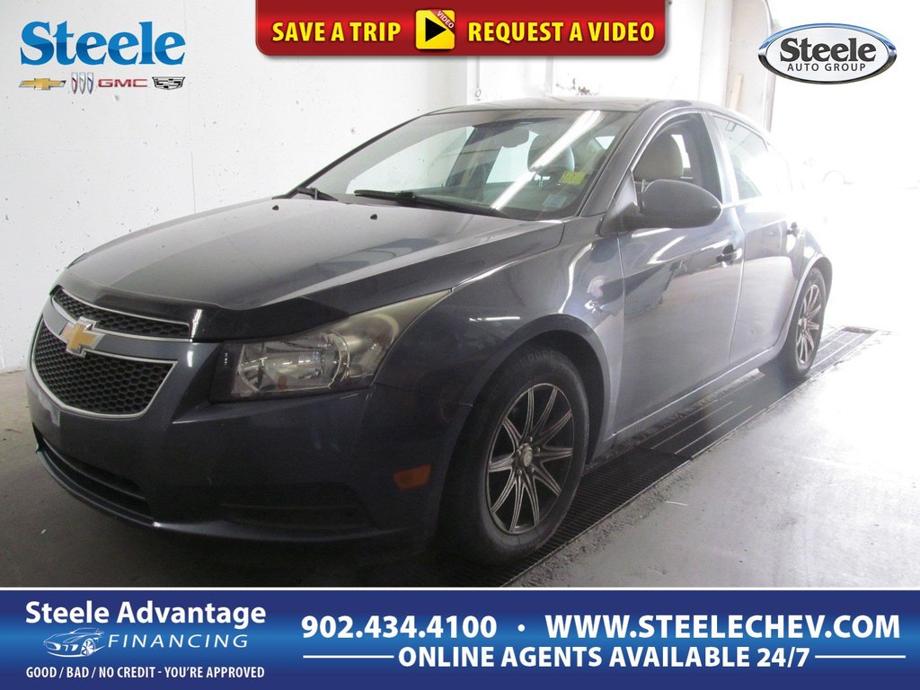 2013  Cruze LT Turbo in Dartmouth, Nova Scotia - 1 - w1024h768px