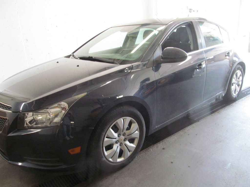 2014 Chevrolet Cruze 1LT in Dartmouth, Nova Scotia - 2 - w1024h768px