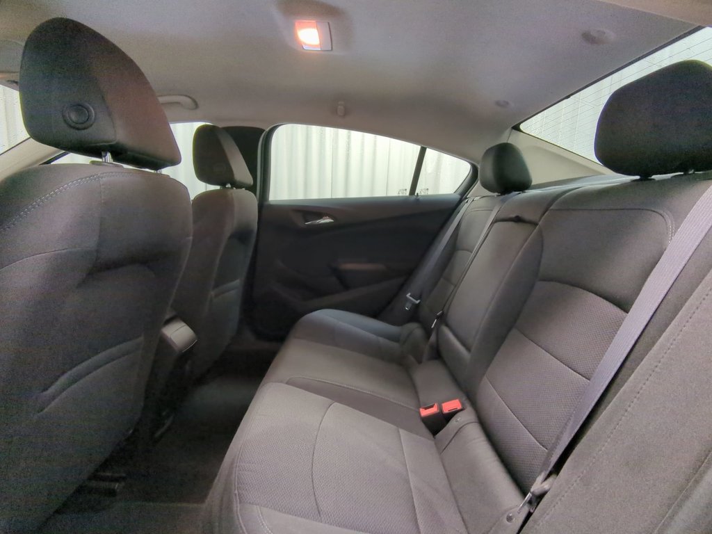 2017 Chevrolet Cruze LT in Dartmouth, Nova Scotia - 21 - w1024h768px