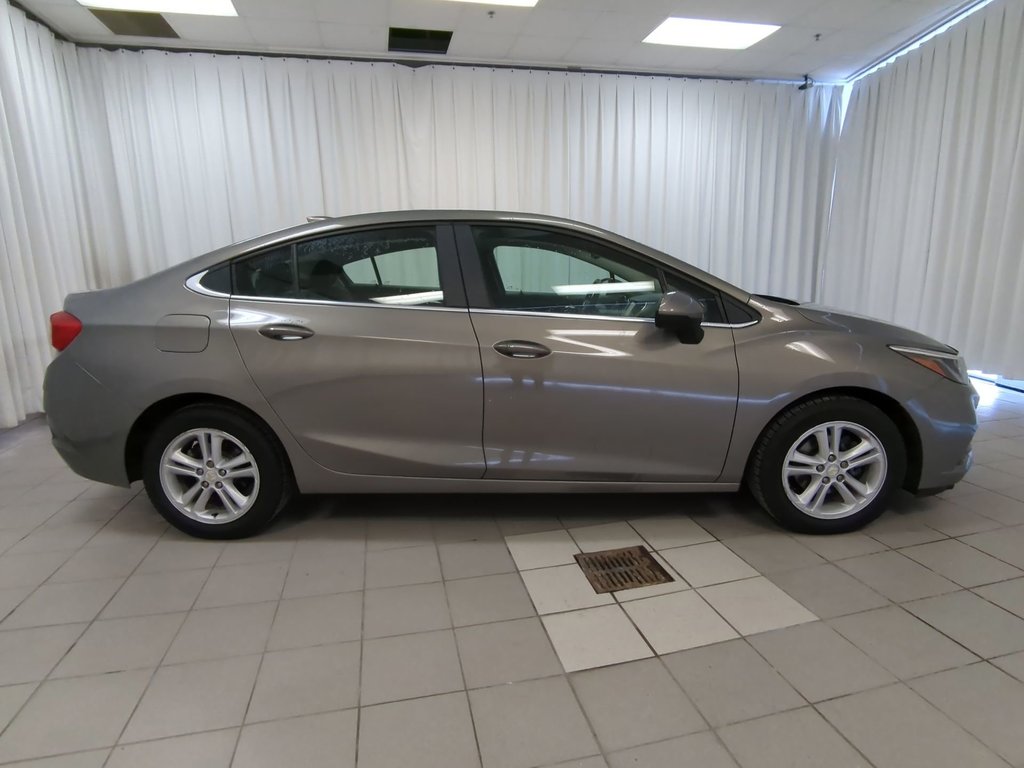 2017 Chevrolet Cruze LT in Dartmouth, Nova Scotia - 9 - w1024h768px