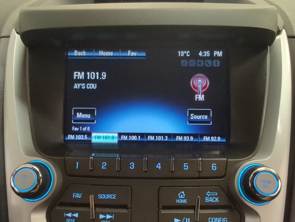 2016 Chevrolet Equinox LTZ in Dartmouth, Nova Scotia - 16 - w1024h768px