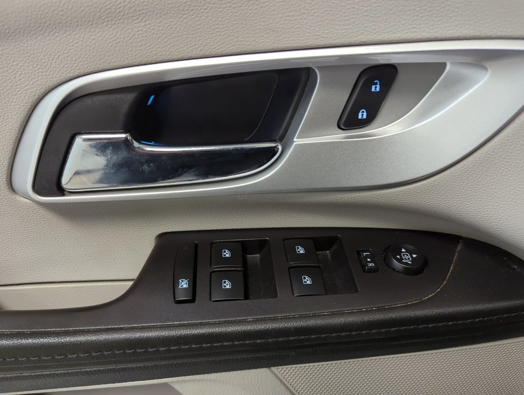 2016 Chevrolet Equinox LTZ in Dartmouth, Nova Scotia - 13 - w1024h768px
