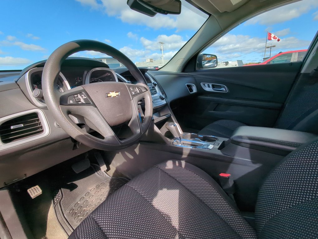 2017  Equinox LS in Dartmouth, Nova Scotia - 19 - w1024h768px