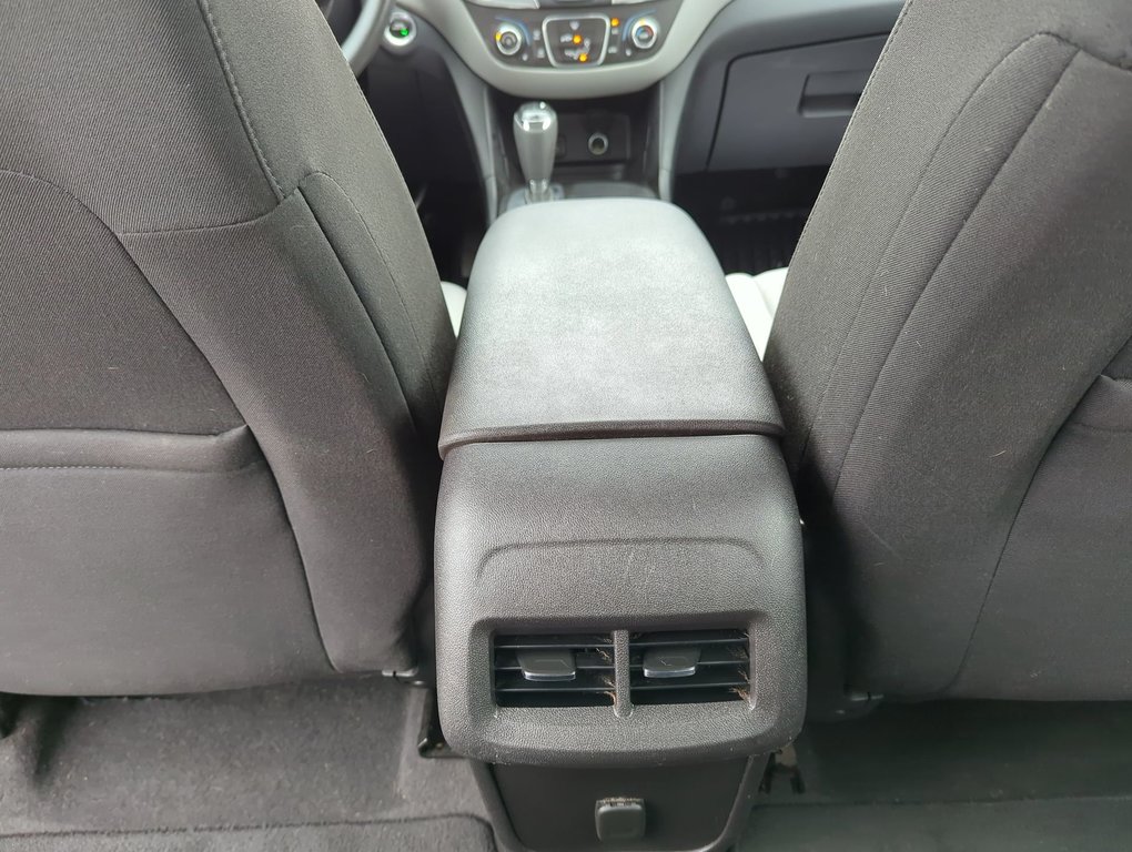 2018  Equinox LS in Dartmouth, Nova Scotia - 20 - w1024h768px