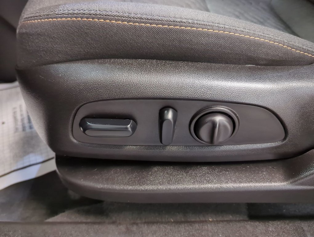 2019 Chevrolet Equinox LT in Dartmouth, Nova Scotia - 12 - w1024h768px