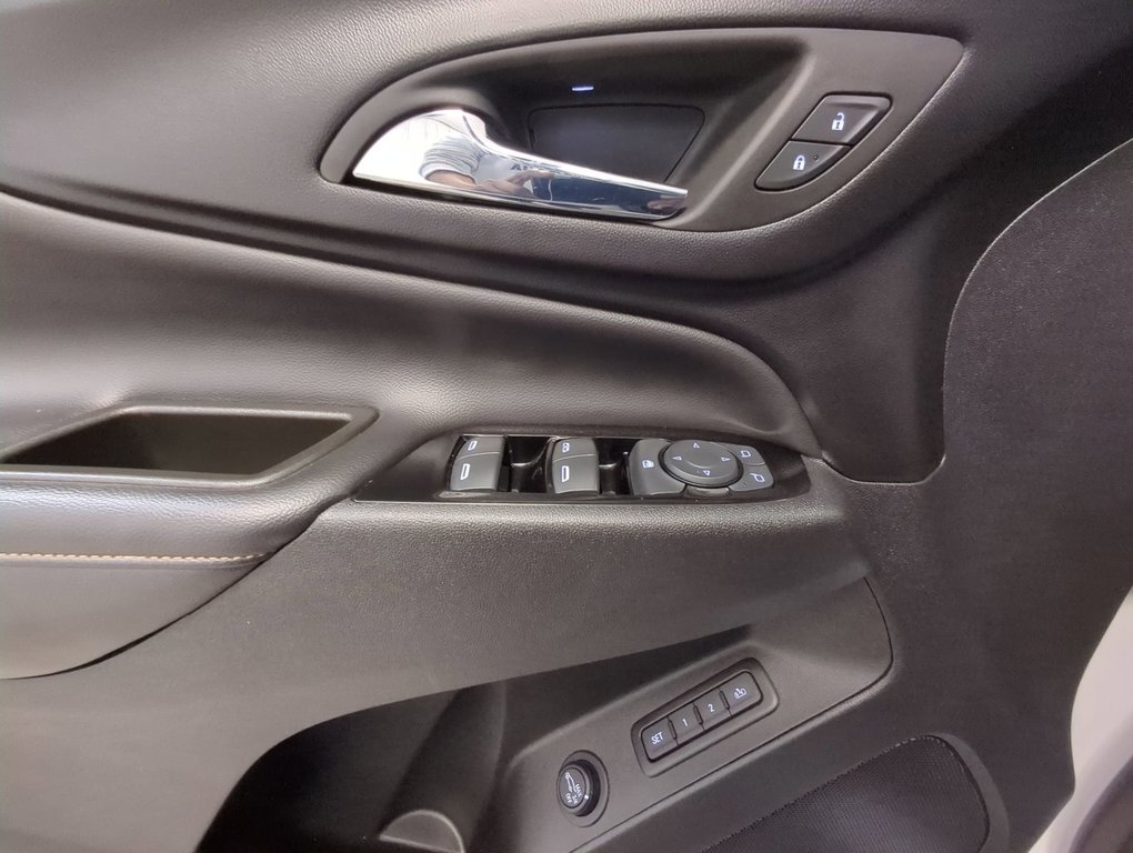 2023 Chevrolet Equinox Premier in Dartmouth, Nova Scotia - 13 - w1024h768px