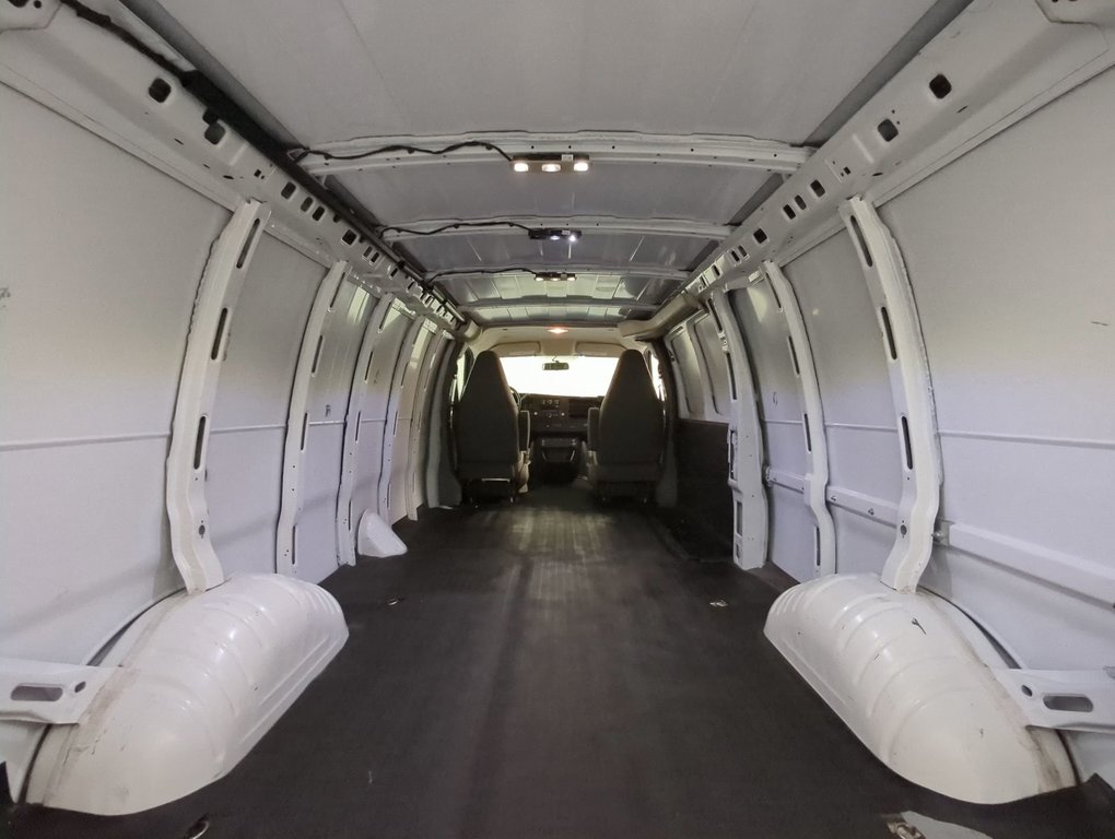 2023 Chevrolet Express Cargo Van BASE in Dartmouth, Nova Scotia - 20 - w1024h768px
