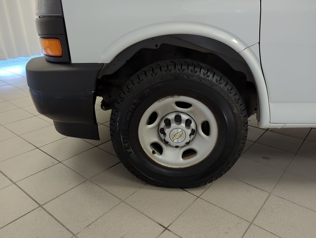 2023 Chevrolet Express Cargo Van BASE in Dartmouth, Nova Scotia - 10 - w1024h768px