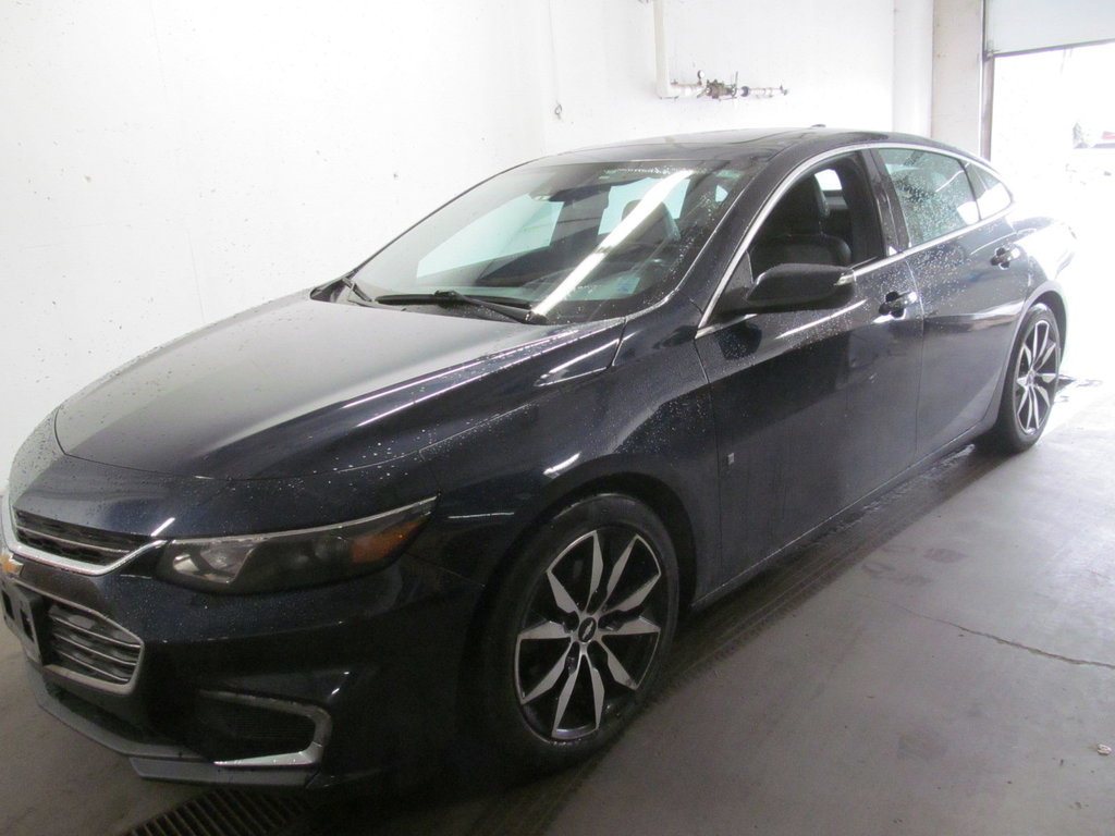 2018 Chevrolet Malibu LT in Dartmouth, Nova Scotia - 2 - w1024h768px