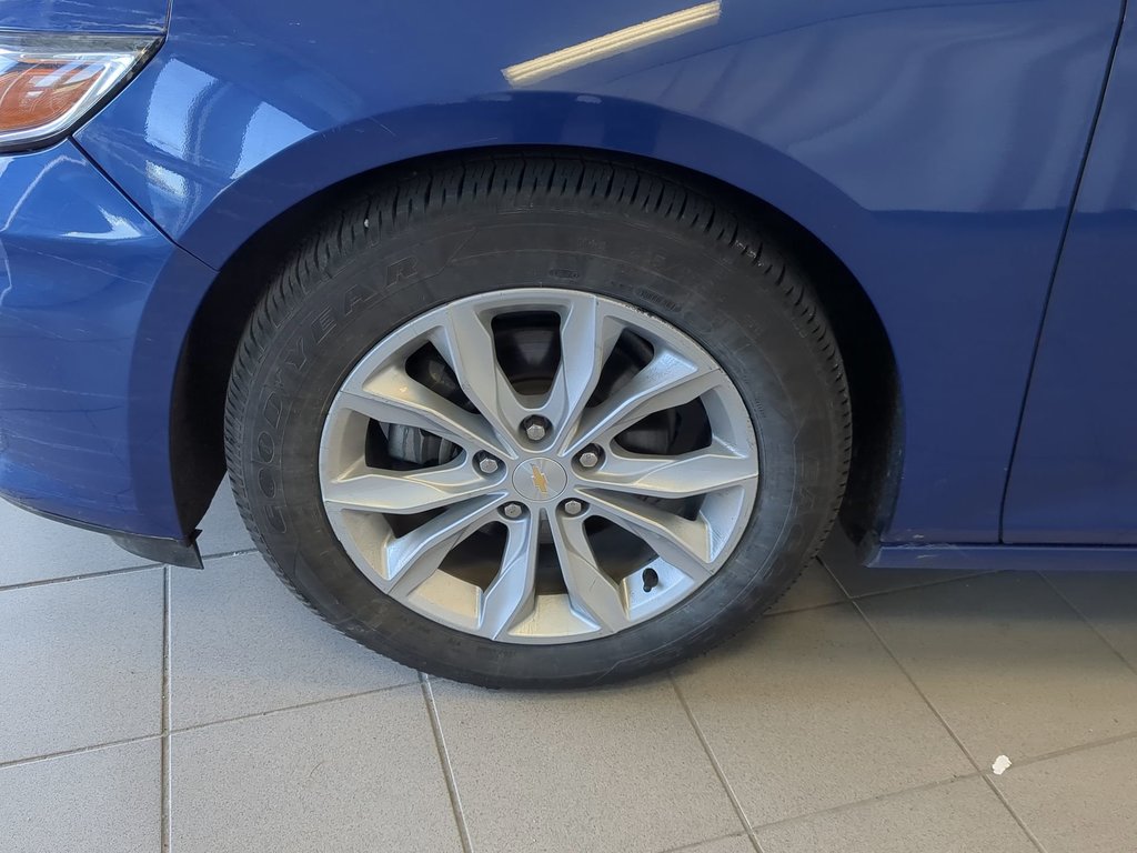 2023 Chevrolet Malibu 1LT in Dartmouth, Nova Scotia - 10 - w1024h768px