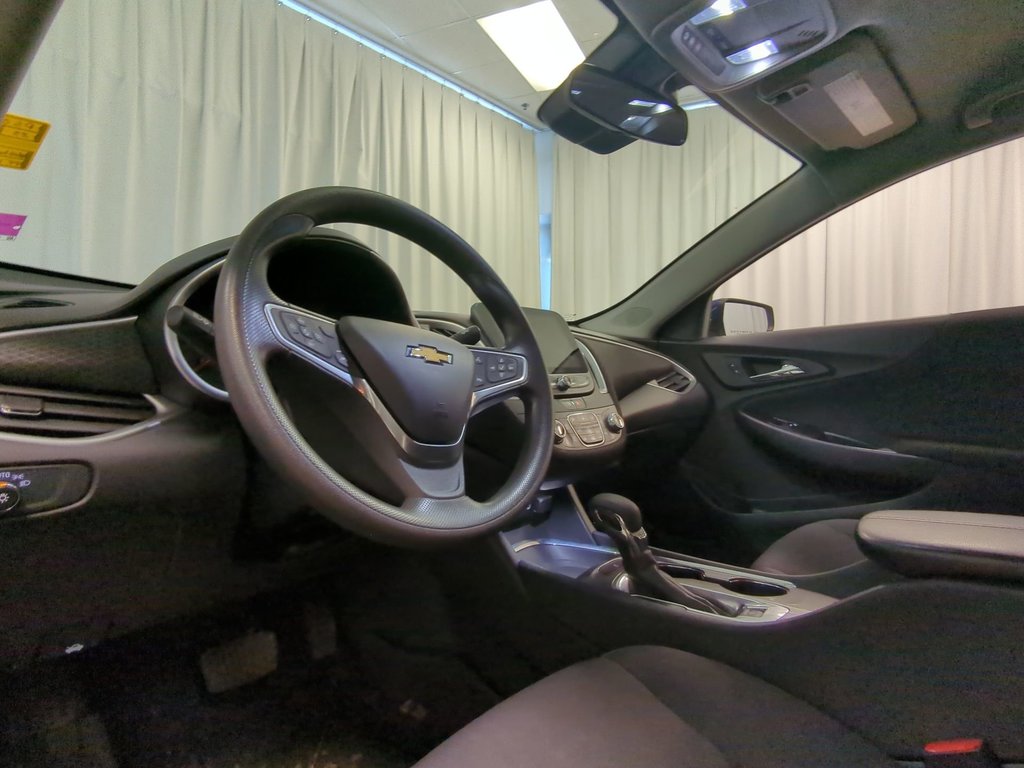 2023 Chevrolet Malibu 1LT in Dartmouth, Nova Scotia - 19 - w1024h768px