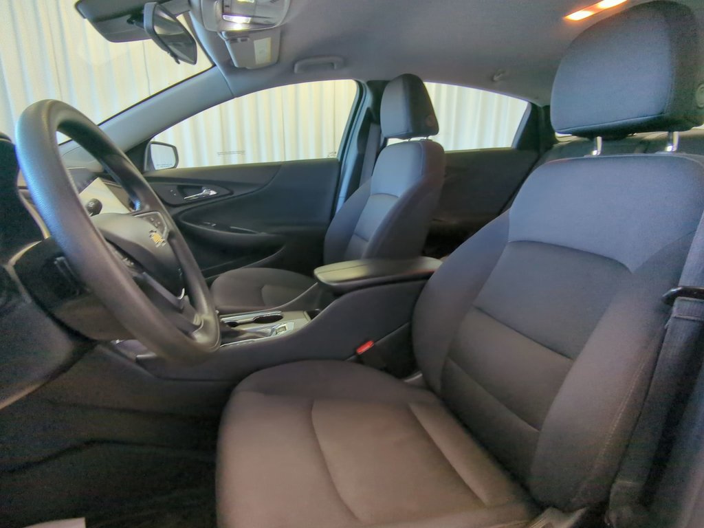 2023 Chevrolet Malibu 1LT in Dartmouth, Nova Scotia - 11 - w1024h768px