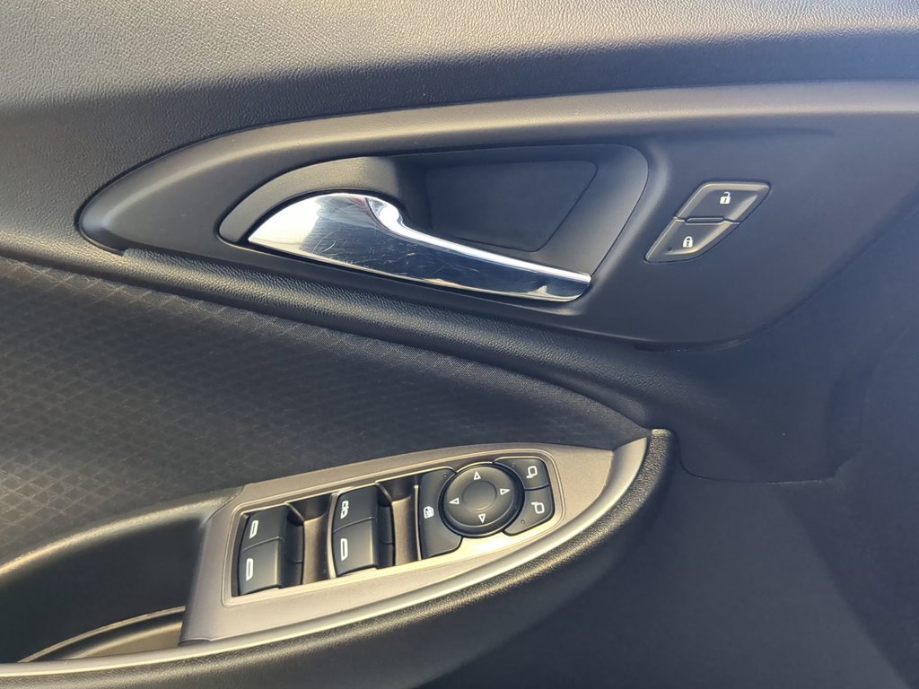 2023 Chevrolet Malibu 1LT in Dartmouth, Nova Scotia - 13 - w1024h768px