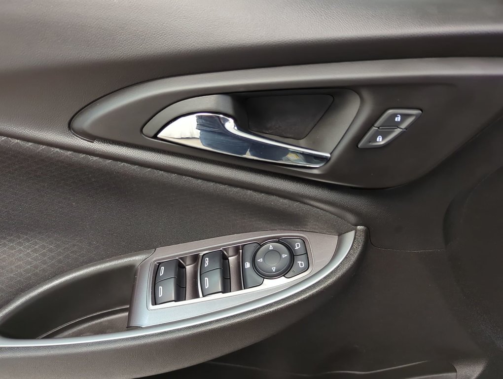 2023 Chevrolet Malibu 1LT in Dartmouth, Nova Scotia - 13 - w1024h768px