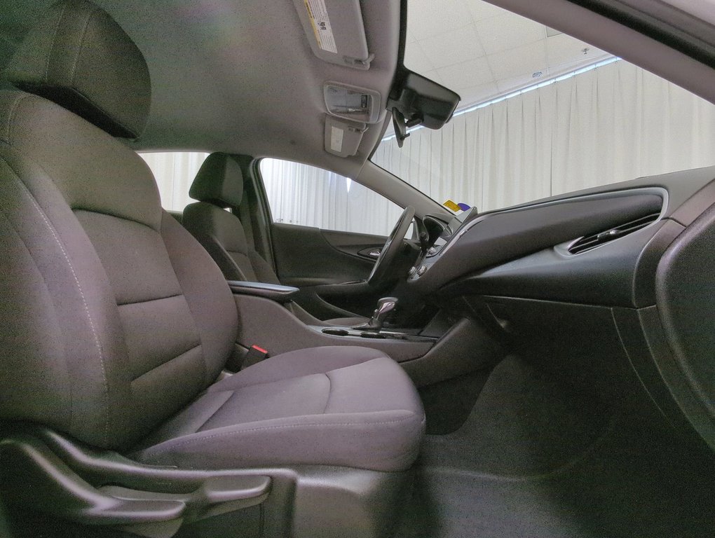 2023 Chevrolet Malibu 1LT in Dartmouth, Nova Scotia - 23 - w1024h768px