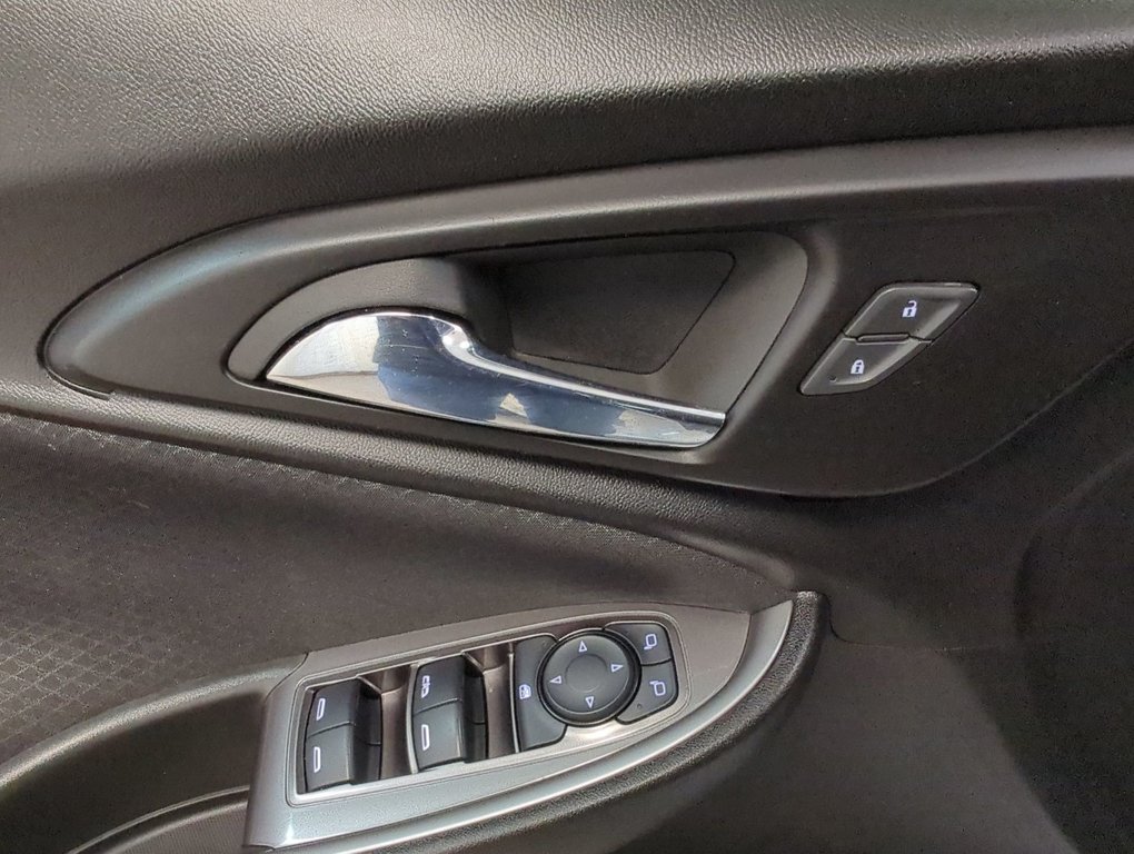 2023 Chevrolet Malibu 1LT in Dartmouth, Nova Scotia - 13 - w1024h768px