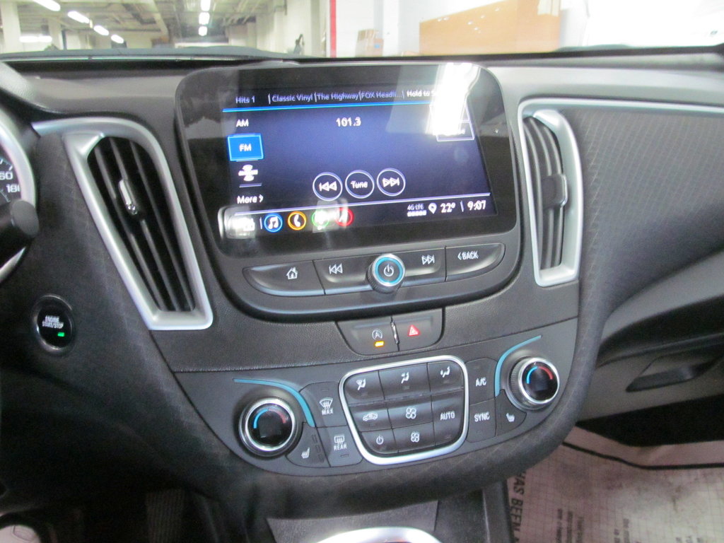 2024 Chevrolet Malibu 1LT in Dartmouth, Nova Scotia - 6 - w1024h768px