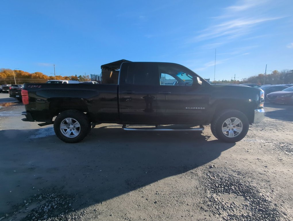 2019 Chevrolet Silverado 1500 LD LT in Dartmouth, Nova Scotia - 9 - w1024h768px