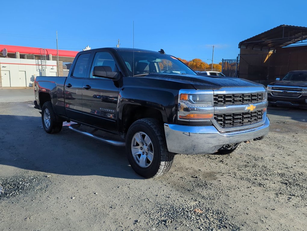 2019 Chevrolet Silverado 1500 LD LT in Dartmouth, Nova Scotia - 2 - w1024h768px