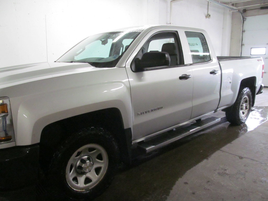 2019 Chevrolet Silverado 1500 LD Work Truck 5.3L Fresh MVI in Dartmouth, Nova Scotia - 2 - w1024h768px