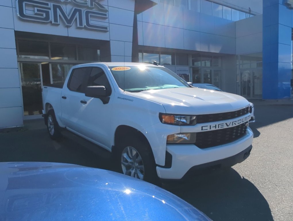 2022  Silverado 1500 LTD Custom *GM Certified* in Dartmouth, Nova Scotia - 2 - w1024h768px