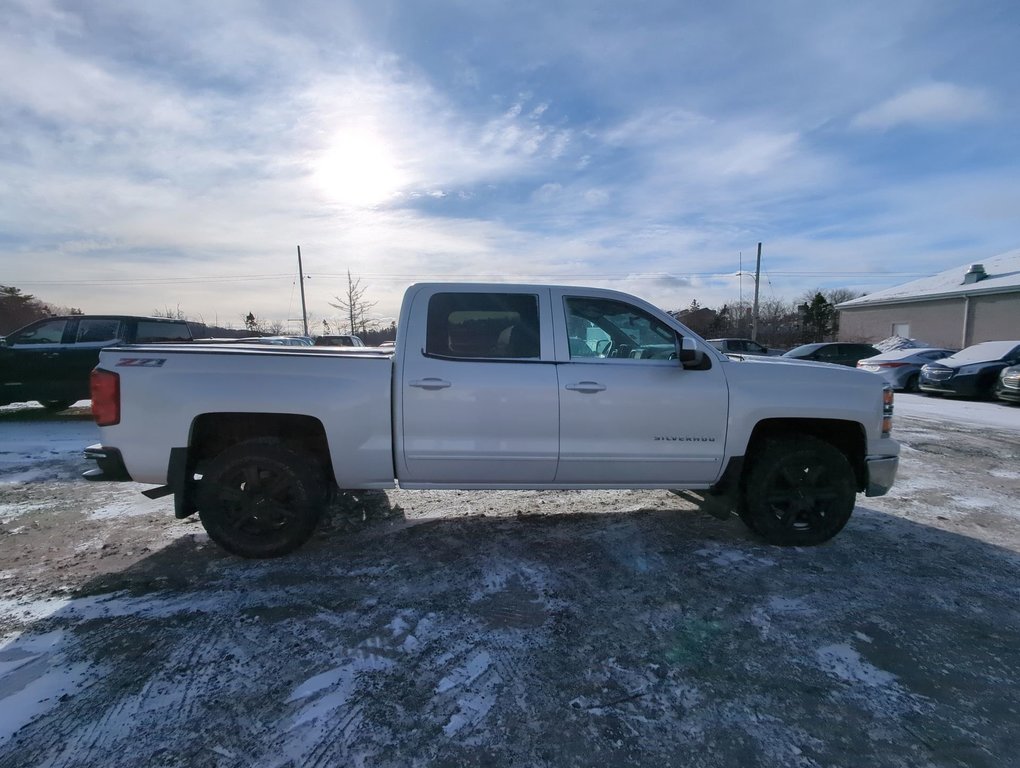 2015 Chevrolet Silverado 1500 LT in Dartmouth, Nova Scotia - 9 - w1024h768px