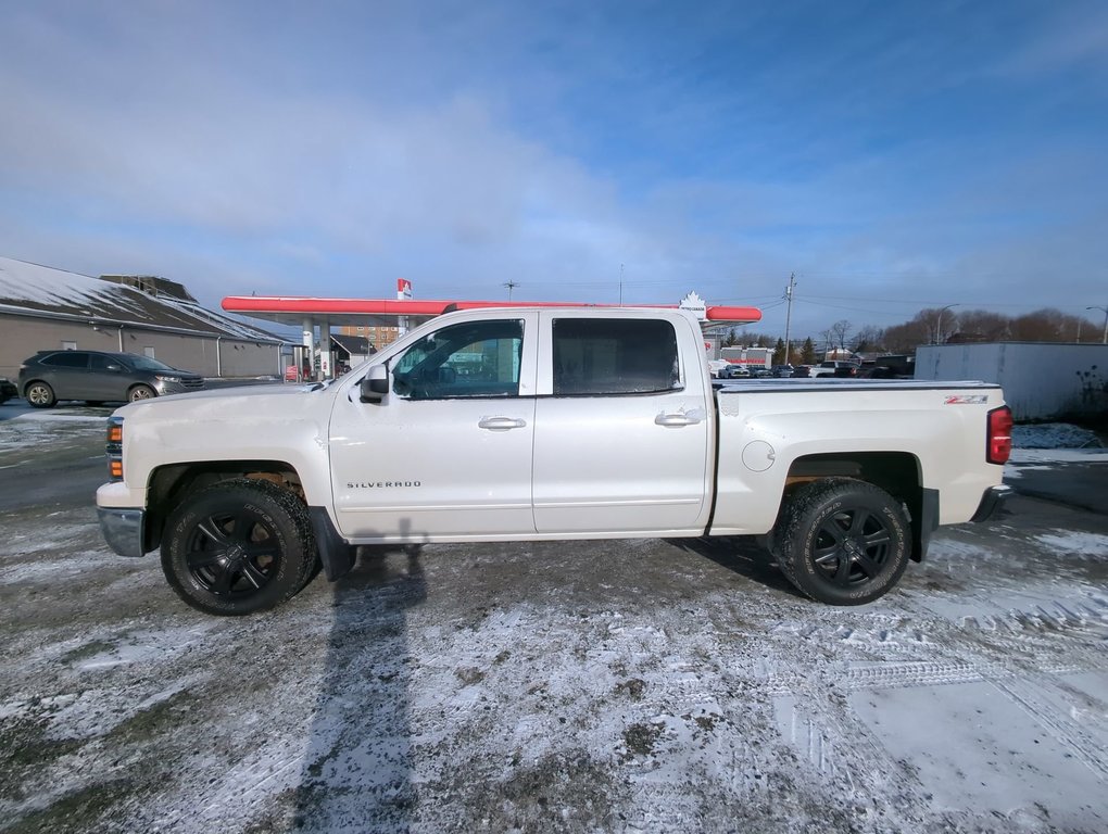 2015 Chevrolet Silverado 1500 LT in Dartmouth, Nova Scotia - 5 - w1024h768px