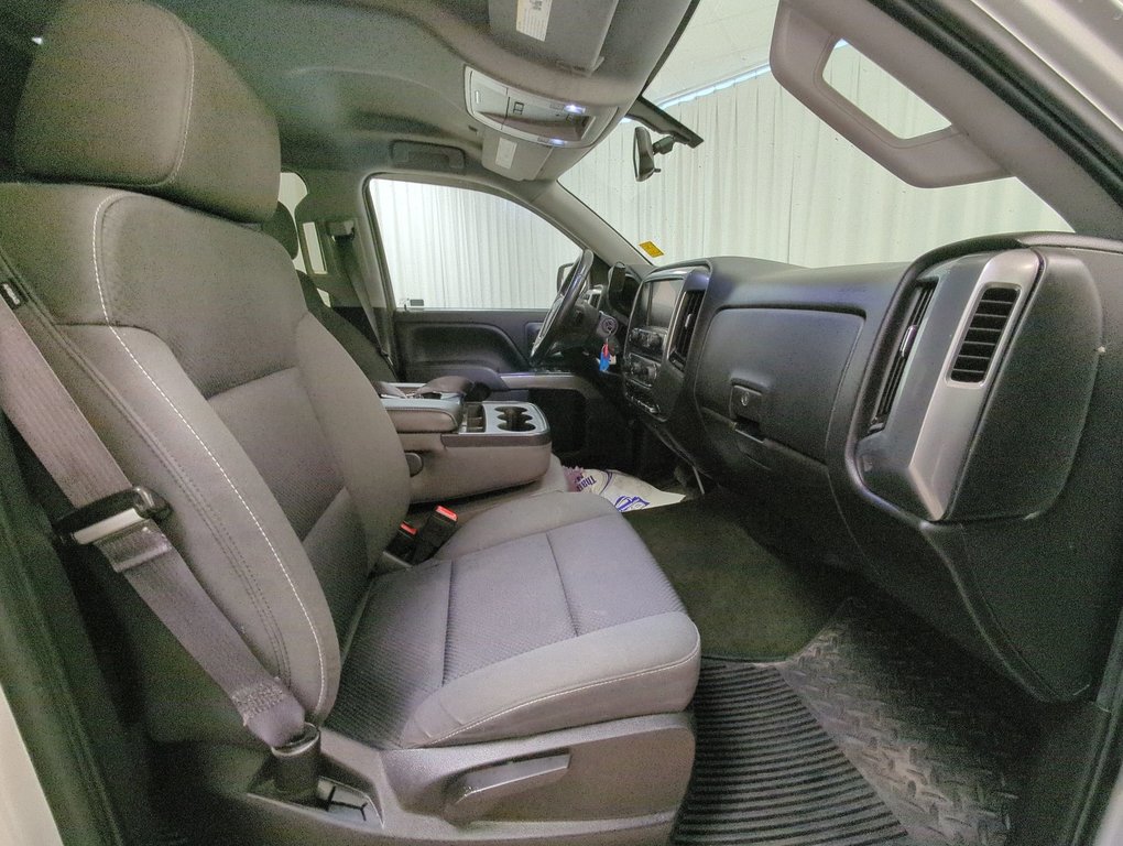 2015 Chevrolet Silverado 1500 LT in Dartmouth, Nova Scotia - 23 - w1024h768px