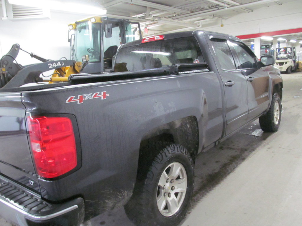 2016 Chevrolet Silverado 1500 LT in Dartmouth, Nova Scotia - 4 - w1024h768px