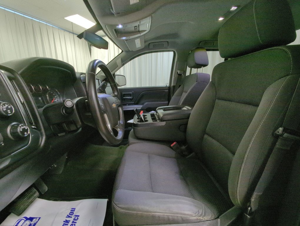 2016 Chevrolet Silverado 1500 LT in Dartmouth, Nova Scotia - 11 - w1024h768px