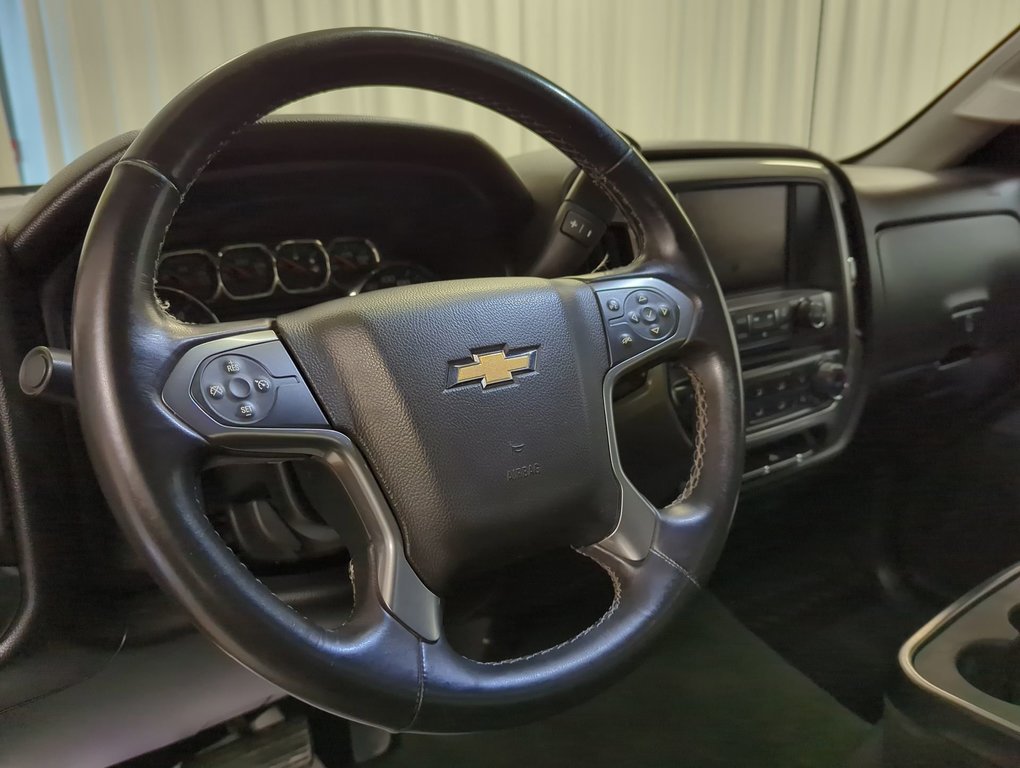 2016 Chevrolet Silverado 1500 LT in Dartmouth, Nova Scotia - 18 - w1024h768px