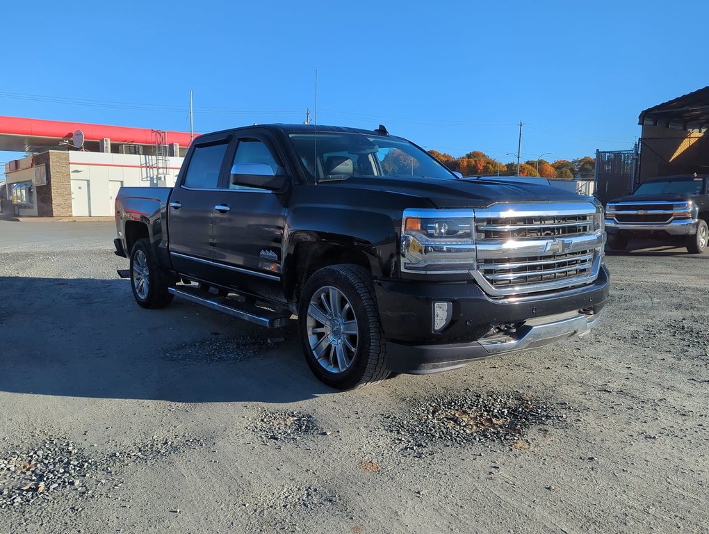 2017  Silverado 1500 High Country in Dartmouth, Nova Scotia - 2 - w1024h768px