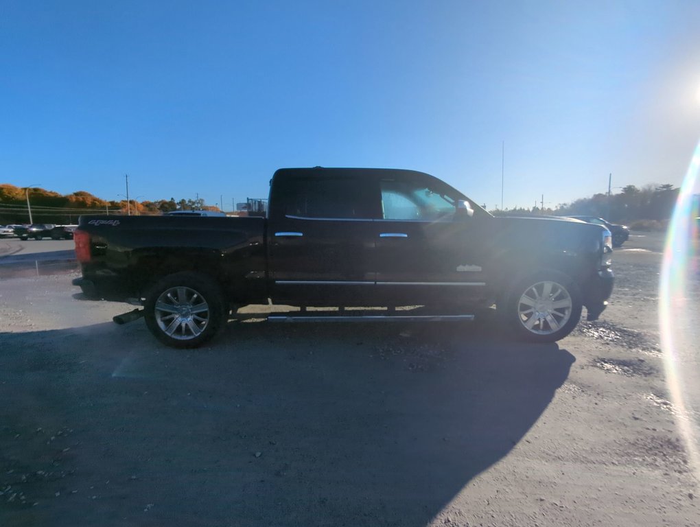 2017  Silverado 1500 High Country in Dartmouth, Nova Scotia - 9 - w1024h768px