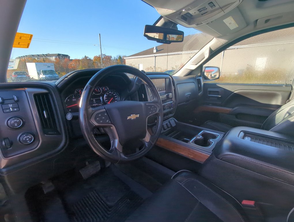 2017  Silverado 1500 High Country in Dartmouth, Nova Scotia - 20 - w1024h768px