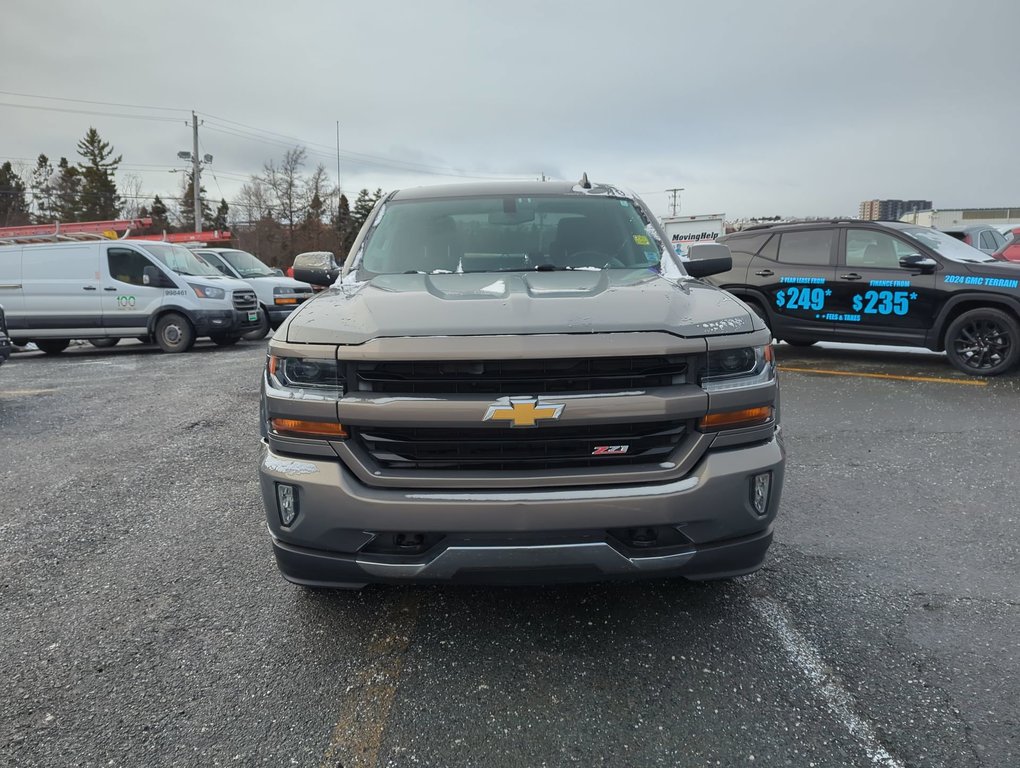 2017 Chevrolet Silverado 1500 LT in Dartmouth, Nova Scotia - 3 - w1024h768px