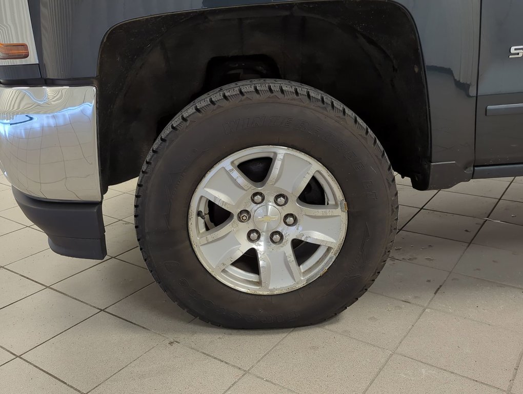 2017 Chevrolet Silverado 1500 LT in Dartmouth, Nova Scotia - 10 - w1024h768px