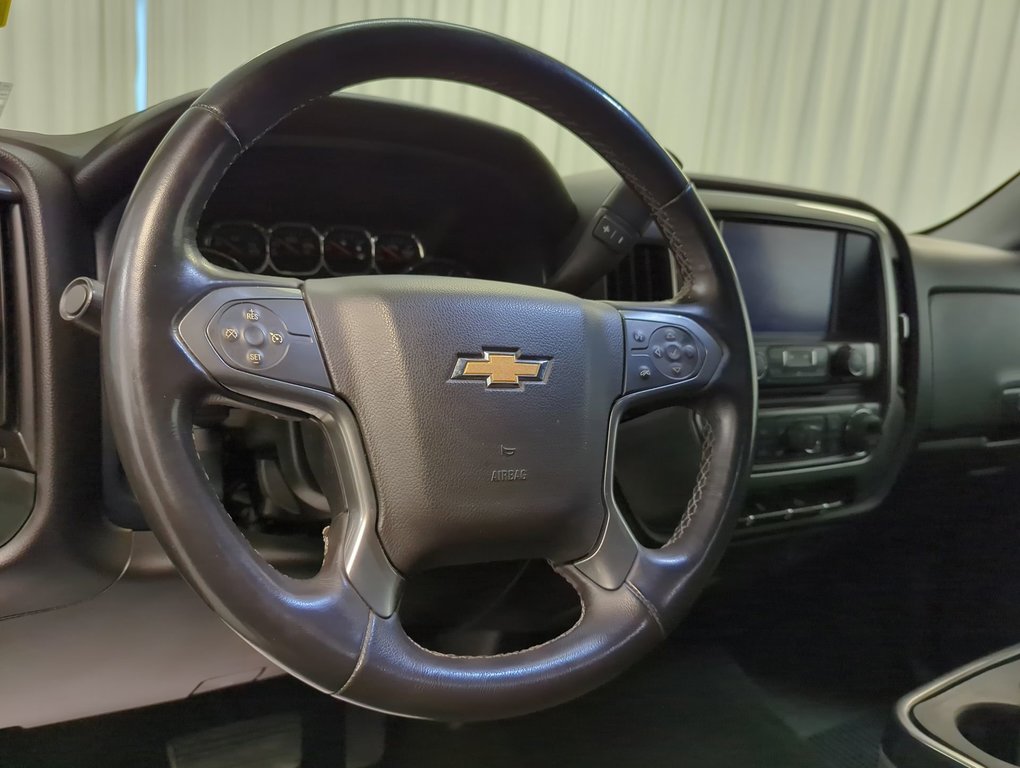 2017 Chevrolet Silverado 1500 LT in Dartmouth, Nova Scotia - 19 - w1024h768px