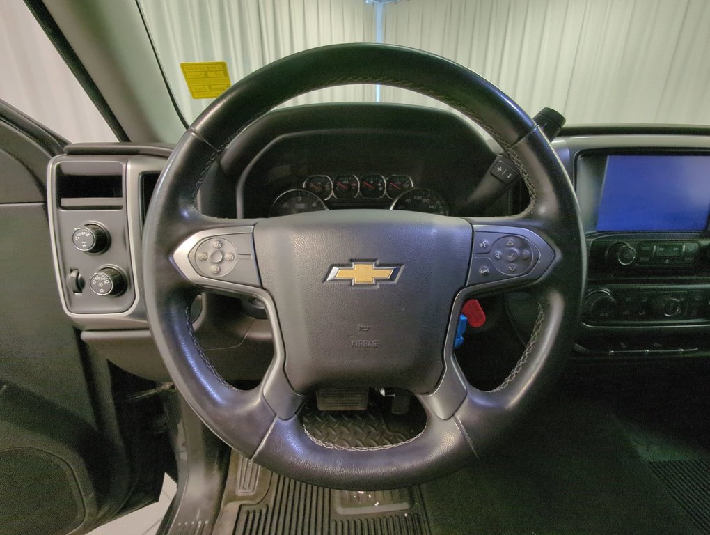 2017 Chevrolet Silverado 1500 LT in Dartmouth, Nova Scotia - 14 - w1024h768px