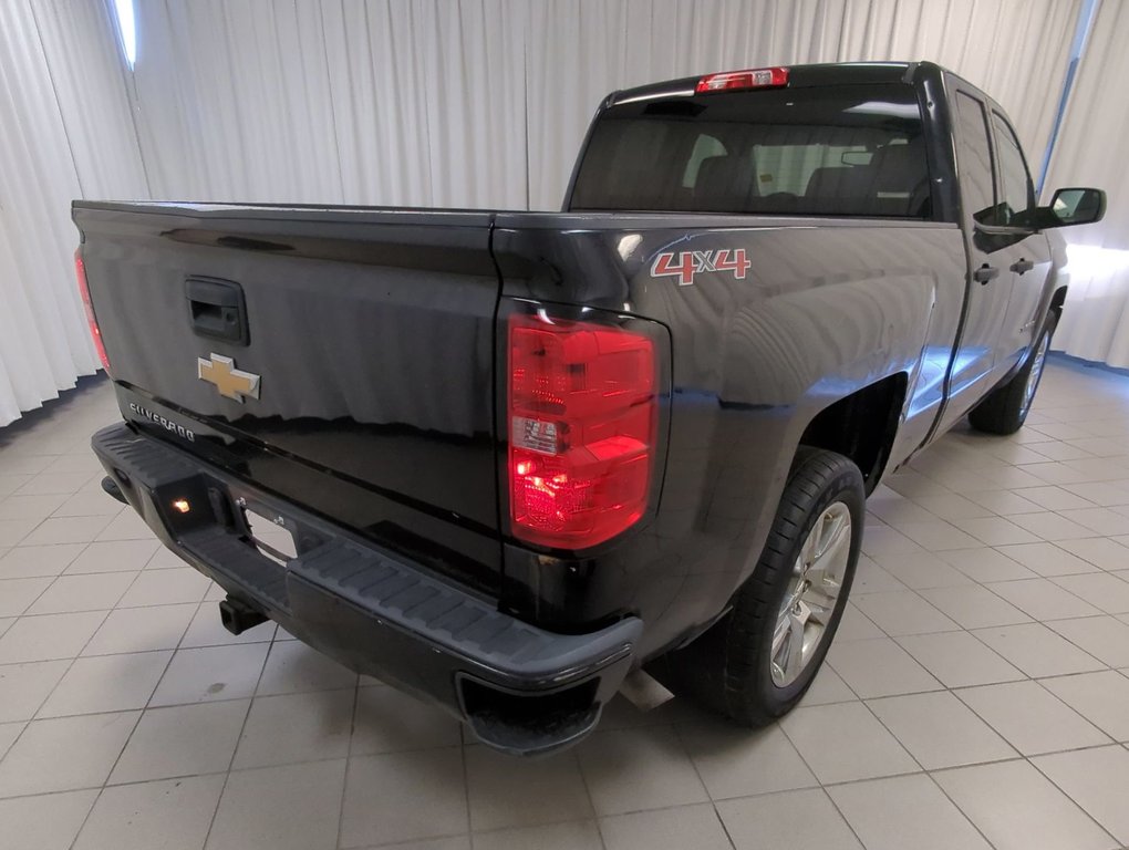 2017 Chevrolet Silverado 1500 Custom in Dartmouth, Nova Scotia - 8 - w1024h768px