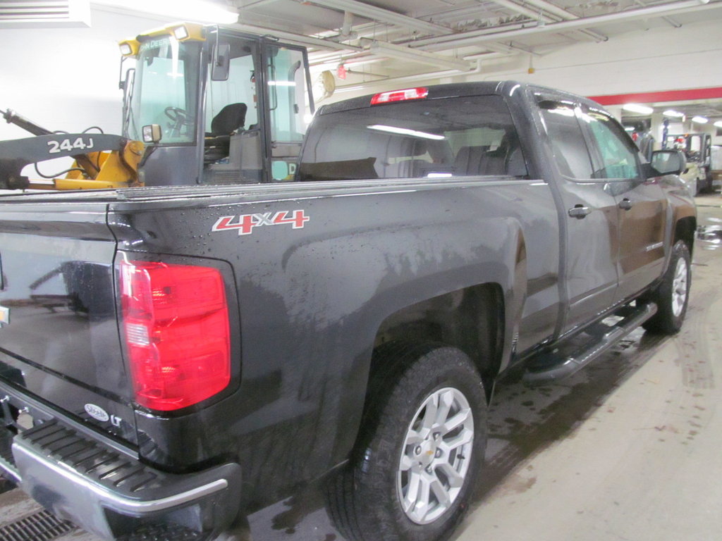 2017 Chevrolet Silverado 1500 LT in Dartmouth, Nova Scotia - 4 - w1024h768px