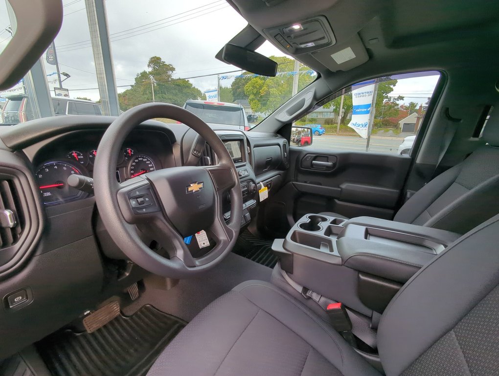 2019  Silverado 1500 Custom V8 *GM Certified* 4.99% Financing OAC in Dartmouth, Nova Scotia - 19 - w1024h768px